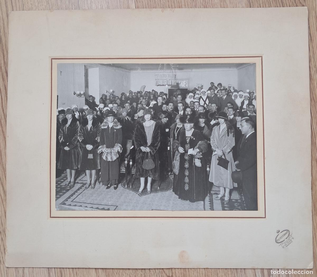 Fotograf&iacute;a antigua: Isabel de Borb&oacute;n y Borb&oacute;n (La Chata), Mar&iacute;a Cristina de Habsburgo-Lorena, Reina Victoria Eugenia.