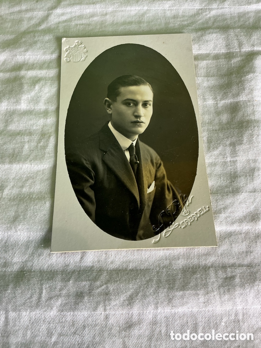Fotograf&iacute;a antigua: Fotograf&iacute;a antigua de joven con traje &mdash; F. Deu, Sabadell