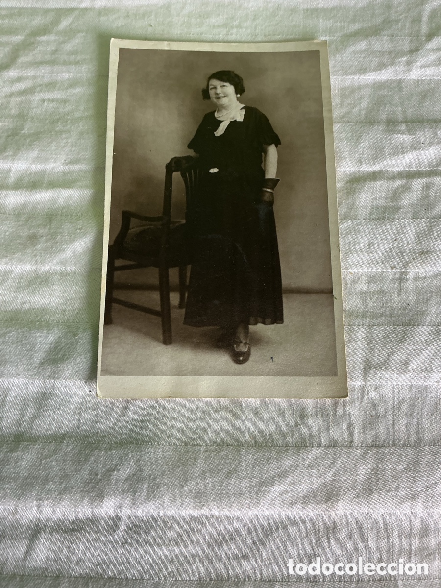 Fotograf&iacute;a antigua: Fotograf&iacute;a antigua de mujer con dedicatoria &mdash; Ateliers J&eacute;r&ocirc;me