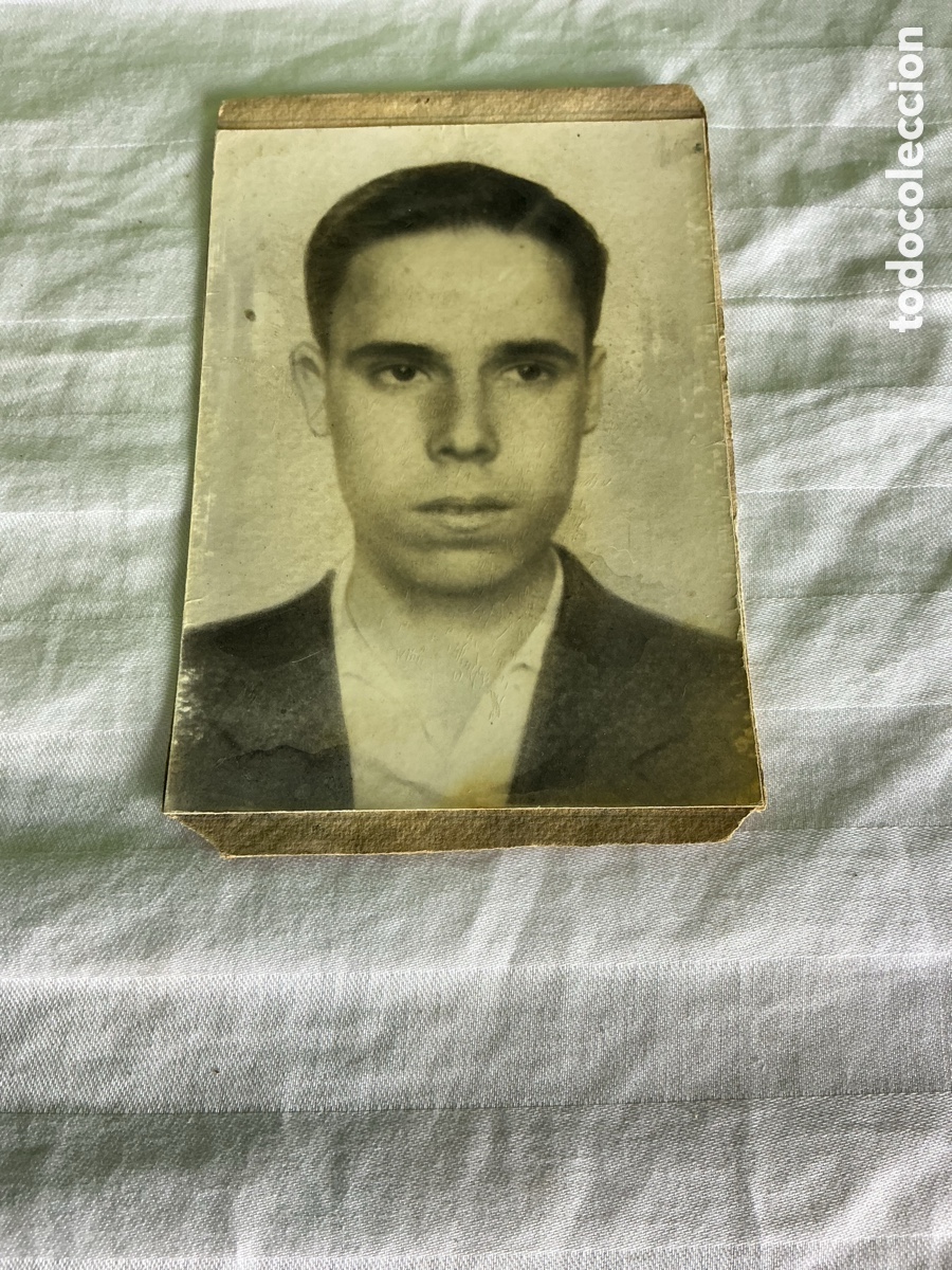Antique Photography: Antigua fotograf&iacute;a retrato de joven &ndash; Blanco y negro &ndash; A&ntilde;os 1940-1950