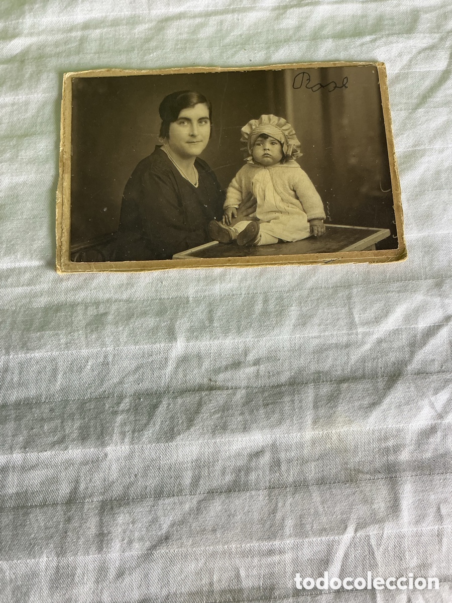 Fotograf&iacute;a antigua: Fotograf&iacute;a antigua madre y beb&eacute; &ndash; Retrato familiar original &ndash; A&ntilde;os 20-30