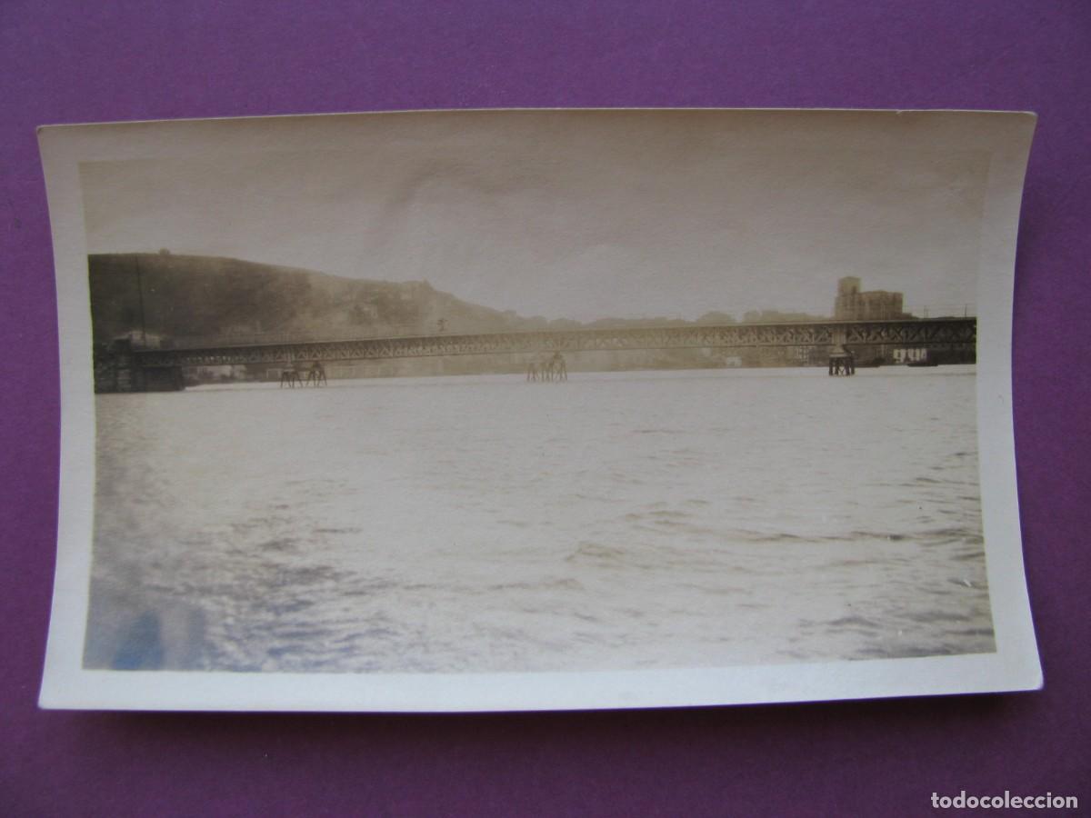 Fotograf&iacute;a antigua: FOTO ORIGINAL DEL A&Ntilde;O 1922. 11X6,5 CM. ZUMAYA DESDE RIO UROLA PUENTE CARRETERA GUETARIA GUIPUZCOA