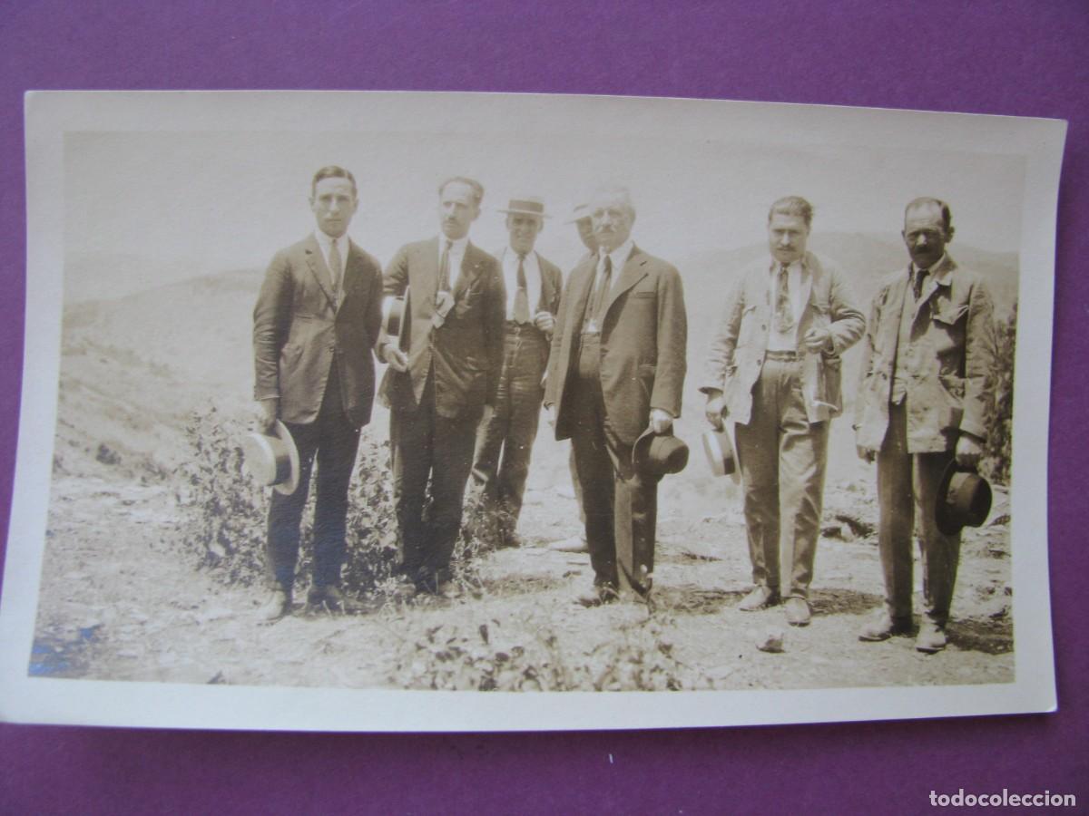 Fotograf&iacute;a antigua: FOTO ORIGINAL DEL A&Ntilde;O 1922. 11X6,5 CM. GRUPO PERSONAS. PAIS VASCO.