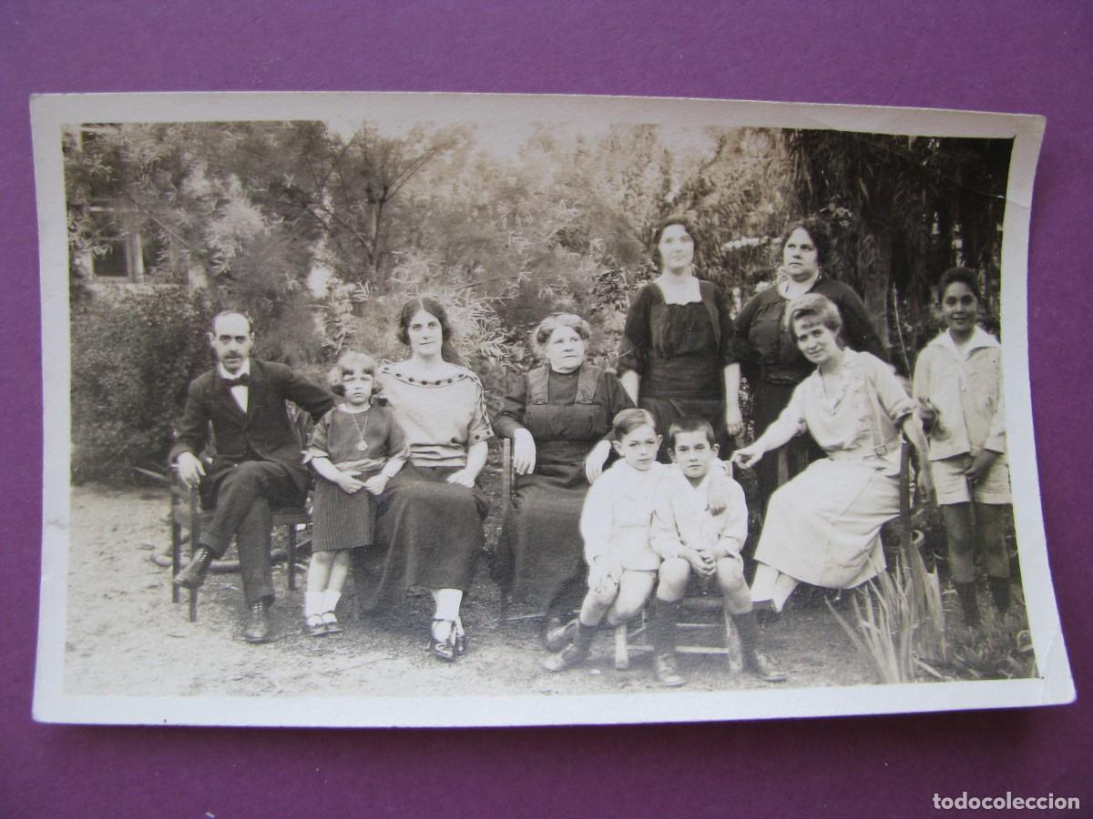 Fotograf&iacute;a antigua: FOTO ORIGINAL DEL A&Ntilde;O 1922. 11X6,5 CM. GRUPO DE PERSONAS. PAIS VASCO.