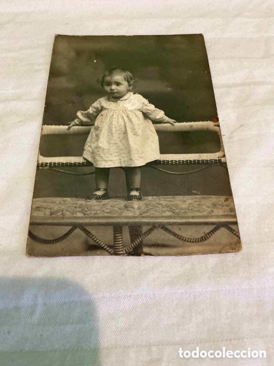 Fotograf&iacute;a antigua: FOTOGRAF&Iacute;A ANTIGUA ORIGINAL DE NI&Ntilde;A EN ESTUDIO. PRINCIPIOS SIGLO XX, HACIA 1900-1920.