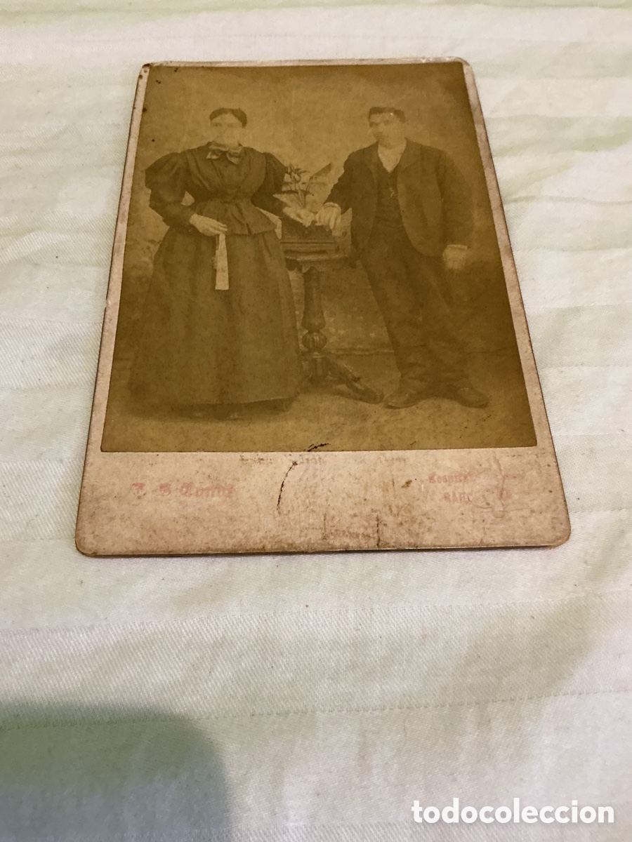 Fotograf&iacute;a antigua: FOTOGRAF&Iacute;A ANTIGUA ORIGINAL DE PAREJA &ndash; RETRATO DE ESTUDIO SIGLO XIX, HACIA 1890-1900.