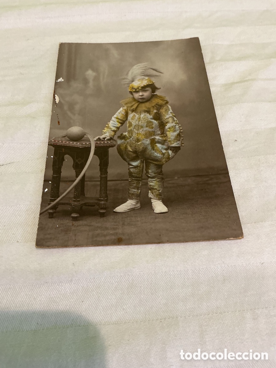 Fotograf&iacute;a antigua: Antigua postal fotogr&aacute;fica ni&ntilde;o disfrazado de Pierrot &ndash; Fot&oacute;grafo Bar&oacute; Barcelona