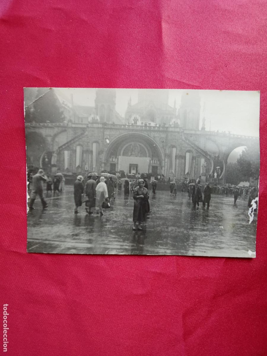 Fotograf&iacute;a antigua: Fotografia tarjeta de Lourdes 1958 P.2-135
