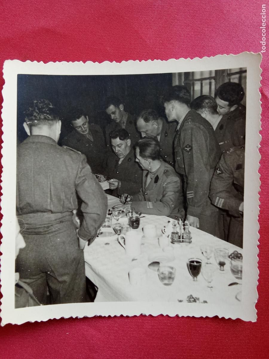 Fotograf&iacute;a antigua: Fotograf&iacute;a, grupo soldados Belgica banquete a&ntilde;os 40 P.1343