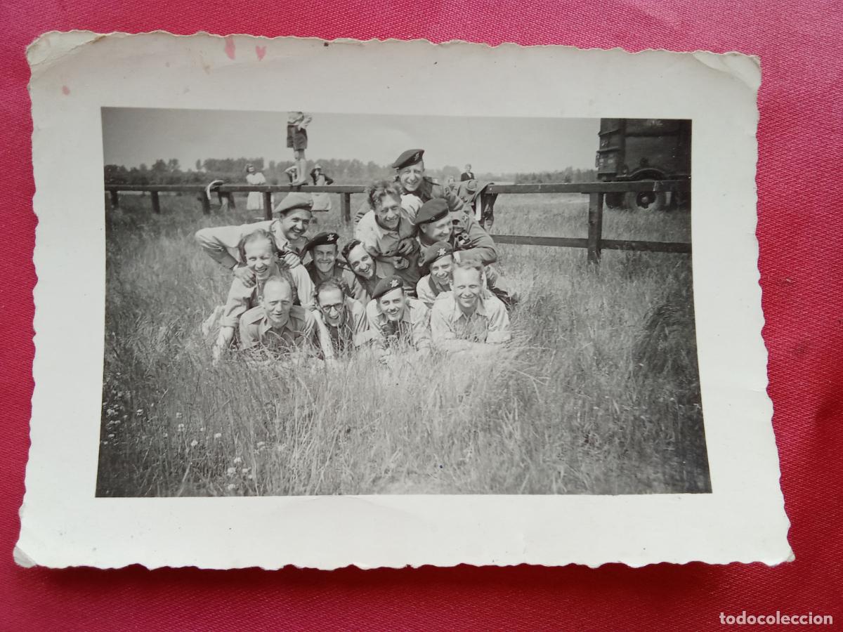 Fotograf&iacute;a antigua: Grupo soldados B&eacute;lgica a&ntilde;os 40 P.1363