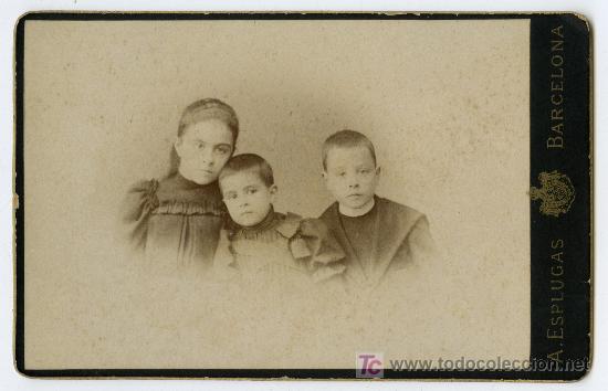 Fotografia antica: TRES NI&Ntilde;OS. Preciosa alb&uacute;mina de ni&ntilde;os. F: A. Esplugas. BCN. Circa 1890