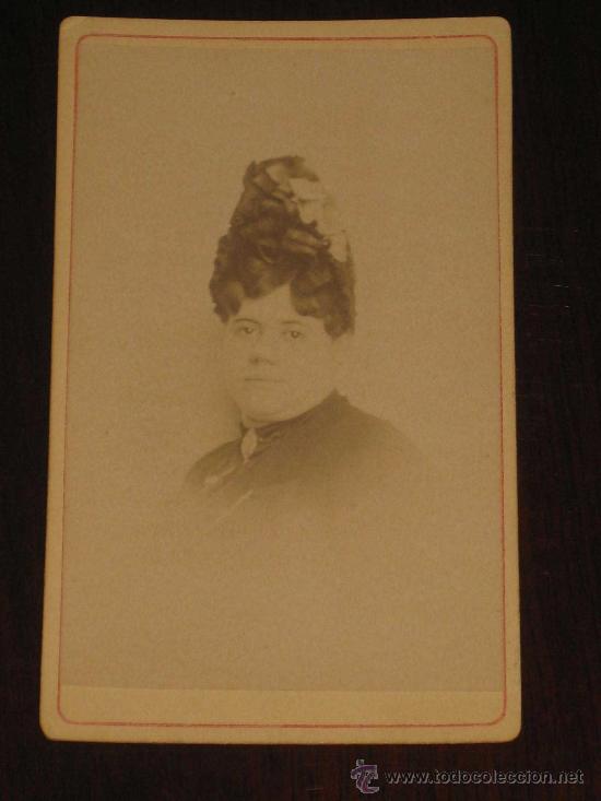 Fotografia antica: ANTIGUA FOTOGRAFIA ALBUMINA DE MUJER - EN FORMATO DE CARTA DE VISITA O DE GABINETE - SIN MARCAS DEL