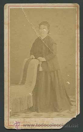 Fotografia antica: Nobas. Dama s. XIX. F: Narciso Nobas. Sobre 1870