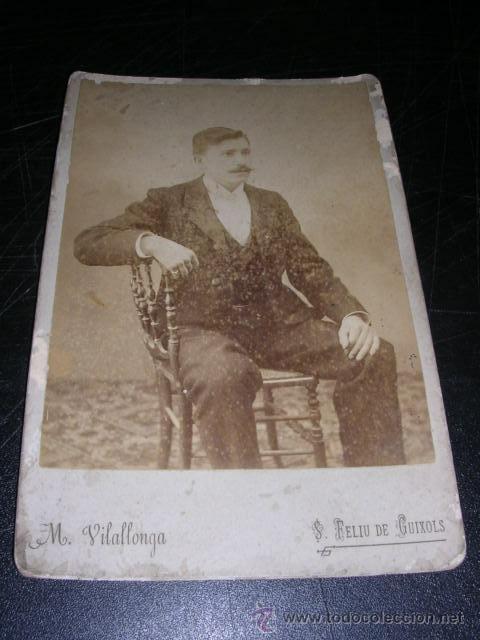 Fotografia antica: S. FELIU DE GUIXOLS ALBUMINA PERSONAJE FOTGR. M. VILALLONGA 17X11 CM.