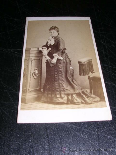 Fotografia antica: CARTE DE VISITE FOTOGRAFIA BARCELONESA DE CAPMANY C. SAN ANTONIO N&ordm;28 MATARO 10,5X6,5 CM.