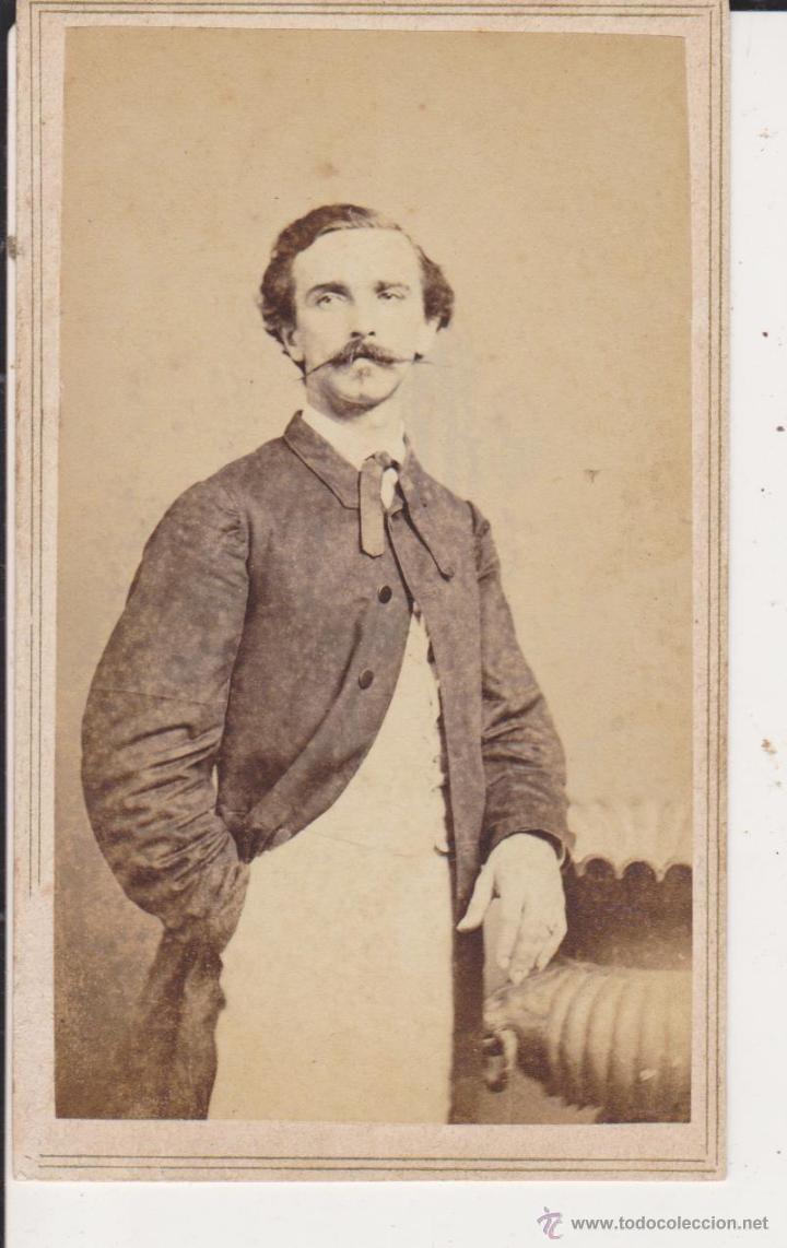 Fotografia antiga: Fotografia personaje,parte trasera nombre del personaje