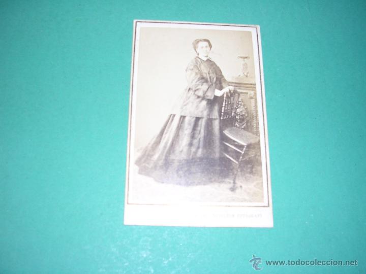 Fotografia antica: FOTO - CARTE DE VISITE FOTOGRAFIA Y DEGUERRE&Oacute;TIPO DE FERNANDO Y ANAIS NAPOLEON RAMBLA FRENTE Sta.