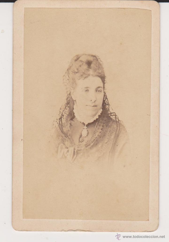 Fotografia antiga: Fotografia sobre el Cafe Cuyas piso 4&ordm; de G.Larauza exoperador de los establecimientos Disderi Ken y