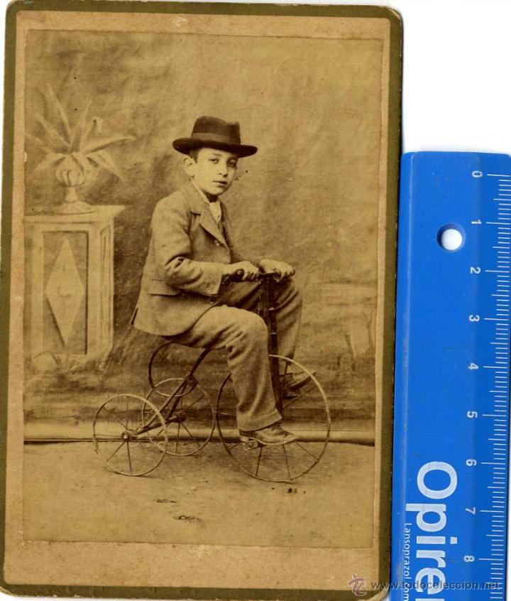 Fotografia antiga: SIN CIUDAD FOTO DE GABINETE  CHICO CON TRICICLO