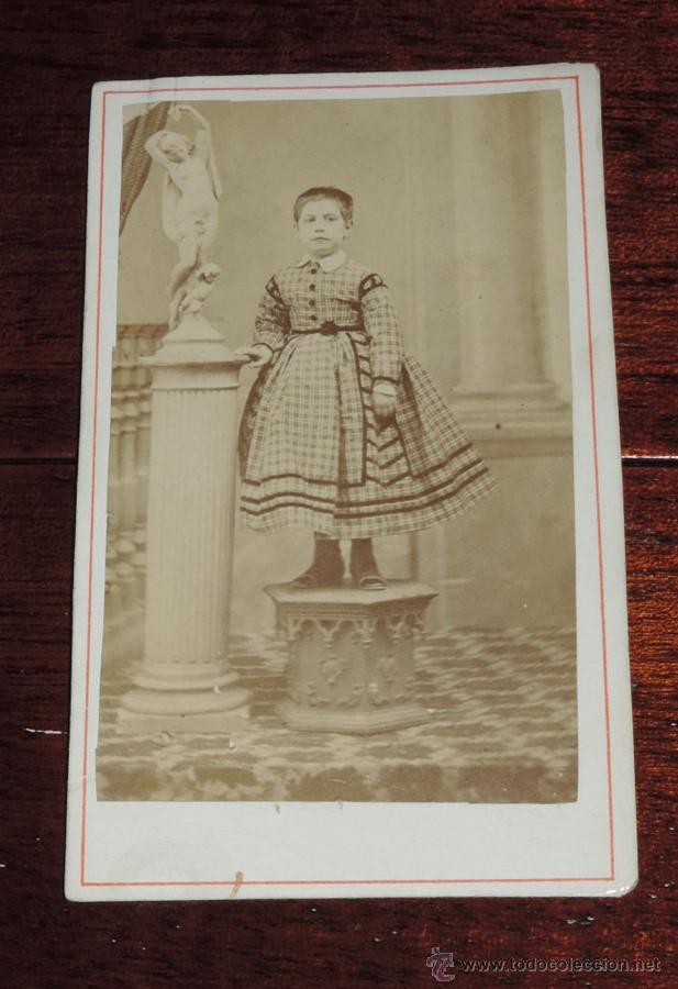 Fotograf&iacute;a antigua: FOTOGRAFIA ALBUMINA CDV DE NI&Ntilde;AA, FOTOGRAFO ANONIMO NO CONSTA NADA, FINALES SIGLO XIX MIDE 10,5 X 6,