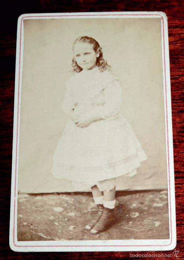 Antique Photography: FOTOGRAFIA ALBUMINA TIPO CDV DE NI&Ntilde;A, NO PONE FOTOGRAFO, FINALES DEL SIGLO XIX, MIDE 10 X 5,5 CMS.