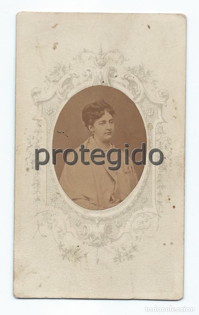 Photographie ancienne: CDV. RETRATO FEMENINO. SIGLO XIX. FOT&Oacute;GRAFO DESCONOCIDO.