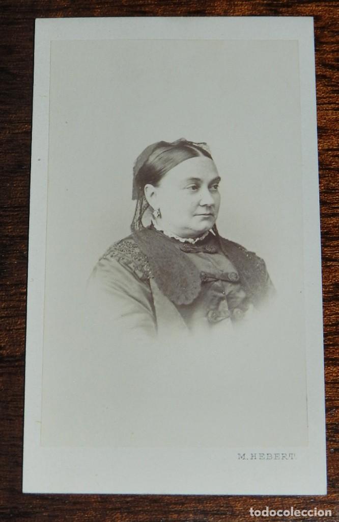 Antique Photography: FOTOGRAFIA CDV DE BUSTO DE DAMA, FOTOGRAFO M. DE HEBERT, RETRATISTA DE LA REAL CAMARA DE  DE SS. MM.