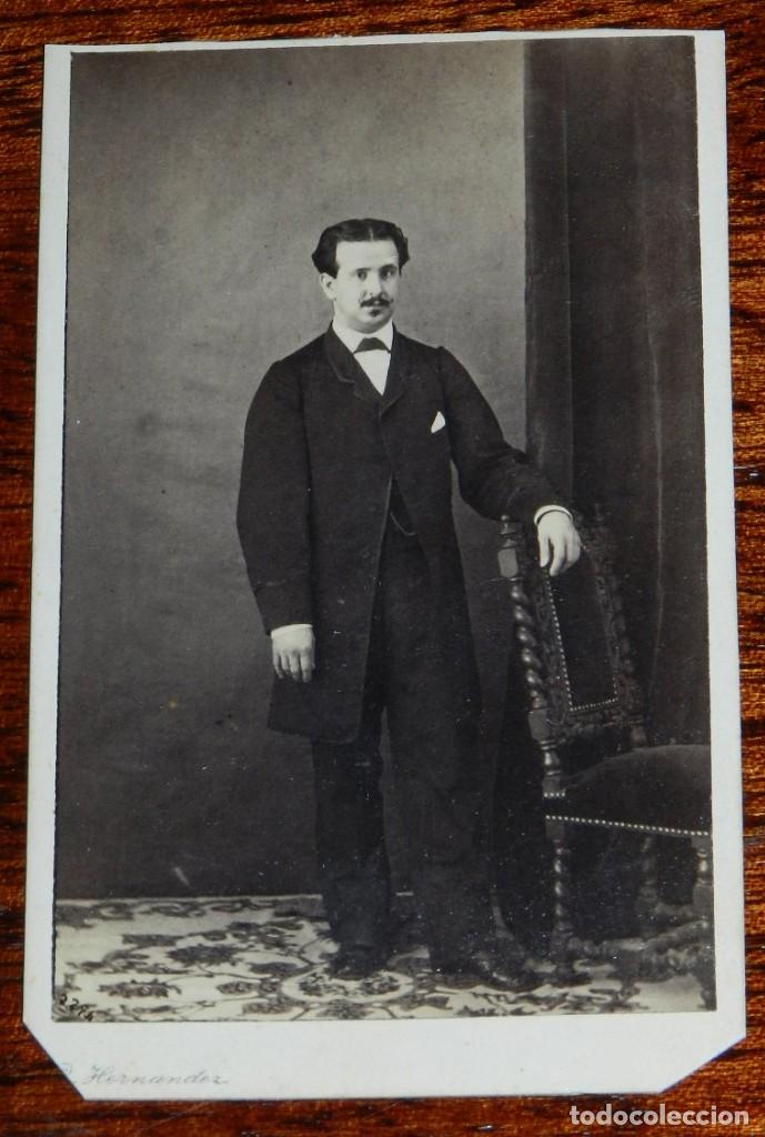 Antique Photography: FOTOGRAFIA CDV DE CABALLERO, CARTE DE VISITE, FOTOGRAFO RAMON HERNANDEZ de C&aacute;diz, MIDE 10,5 X 6 CMS.