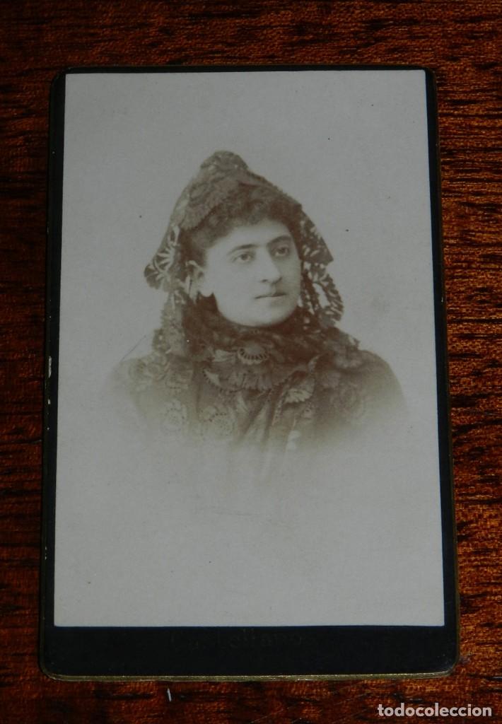 Antique Photography: FOTOGRAFIA CDV DE DAMA. R. CASTELLANOS DE VALLADOLID, CARTE DE VISITE MIDE 10,5 X 6 CMS. SIGLO XIX