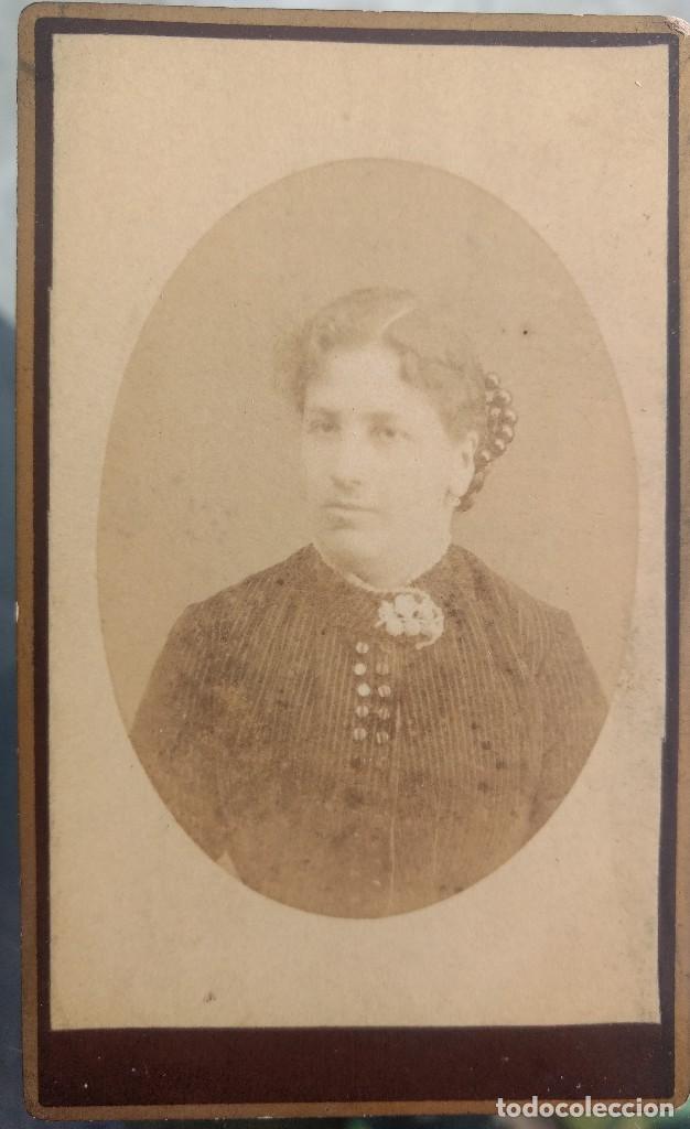 Fotografia antiga: Fotograf&iacute;a formato tarjeta de visita, F. Peinado fot&oacute;grafo Gijon Asturias. Retrato de mujer