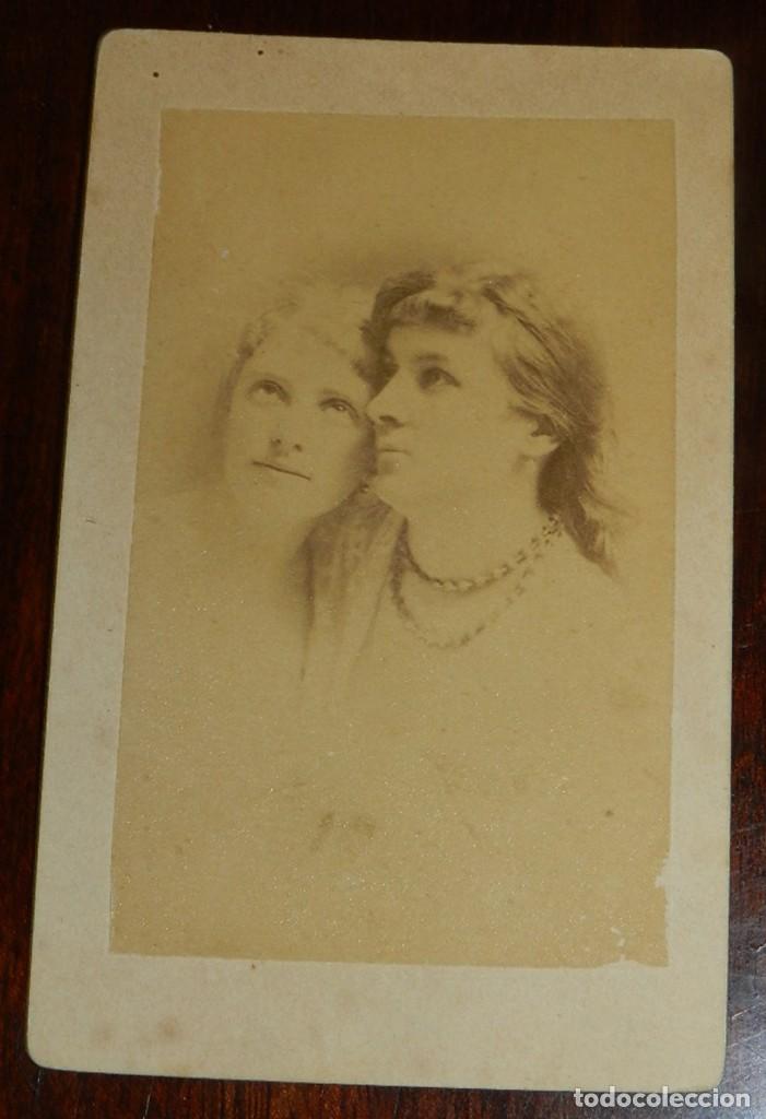Antique Photography: FOTOGRAFIA ALBUMINA TIPO CDV DE MUJERES, MIDE 10,2 X 6,3 CMS.