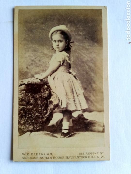 Photographie ancienne: Fotograf&iacute;a, carta de visita. W. E. Debenham, s. XIX.