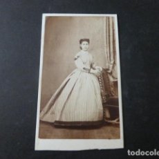 Fotografía antigua: CADIZ CARTE DE VISITE RETRATO DE DAMA RAMON HERNANDEZ FOTOGRAFO HACIA 1865. Lote 226361155
