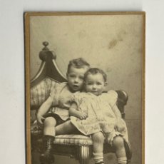Fotografía antigua: CDV FOTOGRAFÍA KIRSTINE JENSEN, ODENSE DINAMARCA, HERMANITOS (H.1910?)