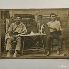 Fotografía antigua: FOTOGRAFÍA ANTIGUA. LOS BODEGUEROS.. BODEGA.., VINOS, TONELES.. HERMOSA ALBUMINA (H.1900?). Lote 308255173