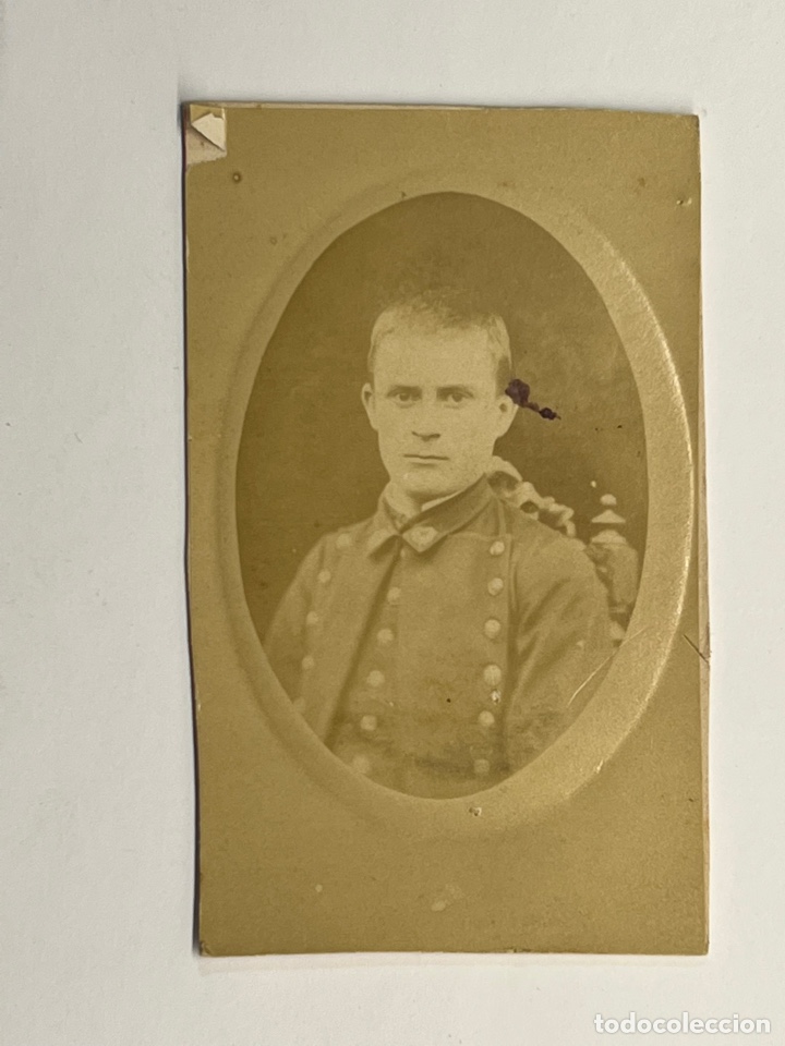 Photographie ancienne: CDV An&oacute;nimo. Carte de Visite. Militar Espa&ntilde;ol (fin siglo XIX) Med&iacute;das: 5,5 x 9,5 cm.