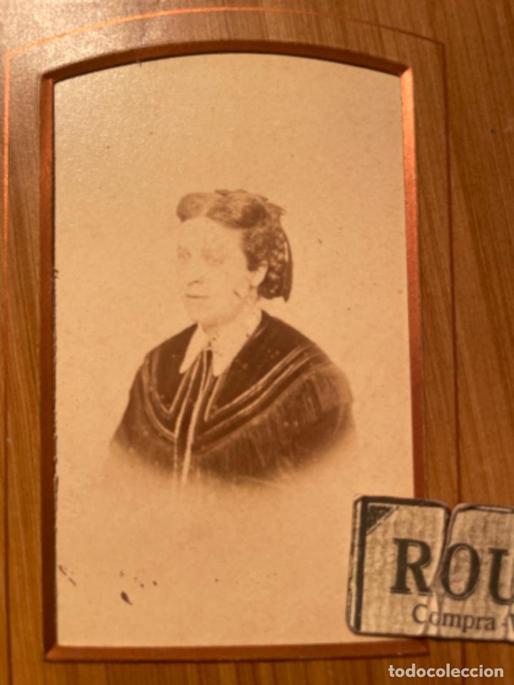 Antique Photography: MAHON - ANTIGUA FOTOGRAFIA CARTE DE VISITE MONTADA EN MARCO DE CARTON DE EPOCA Blome. VICTORI FOTGR.