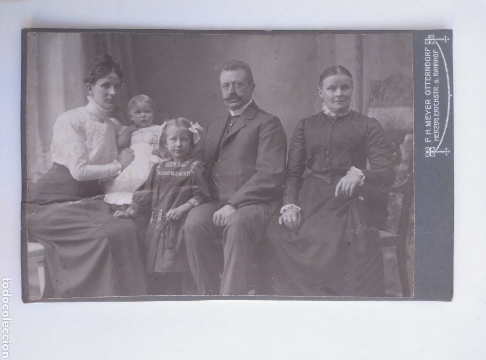 Antique Photography: MAGN&Iacute;FICA CDV Familia alemana. Germany, Alemania. F.H. MEYER.