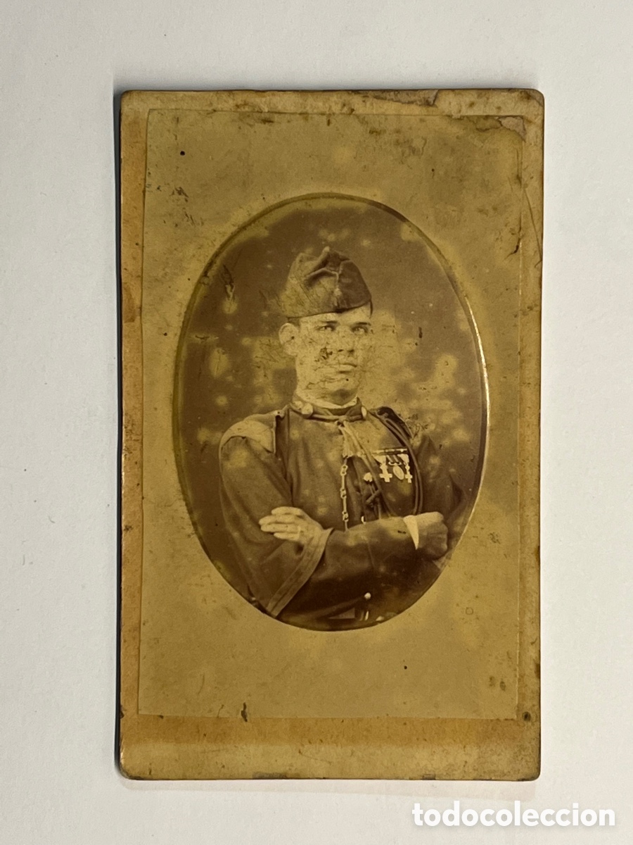 Fotograf&iacute;a antigua: CDV. Fot&oacute;grafo an&oacute;nimo&hellip; Militar de la Legi&oacute;n Espa&ntilde;ola?? &hellip; (h.1920?) Med&iacute;das: 6,5 x 10,5 cm.