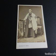 Fotografía antigua: VALENCIA CARTE DE VISITE RETRATO DE SACERDOTE LUDOVISI Y SU SEÑORA FOTOGRAFOS HACIA 1860