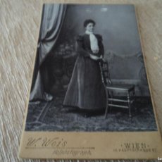 Fotografía antigua: ANTIGUA FOTOGRAFIA 1900, FOT. W. WEIS, WIEN, CARTON DURO, 16,5 X 10,5 CM