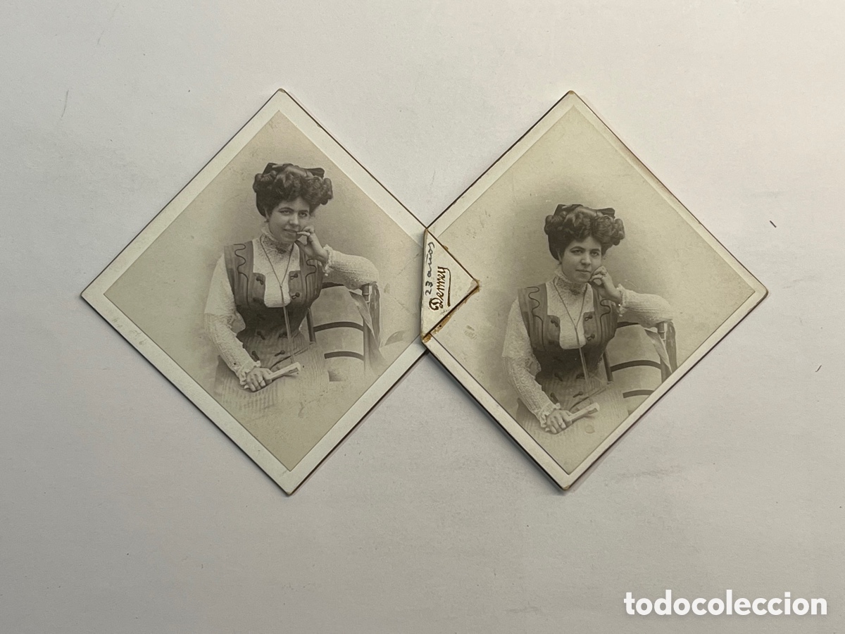 Fotografia antiga: JULIO DERREY. CDV (2) Fotografias La se&ntilde;ora del abanico&hellip; (h.1870?)