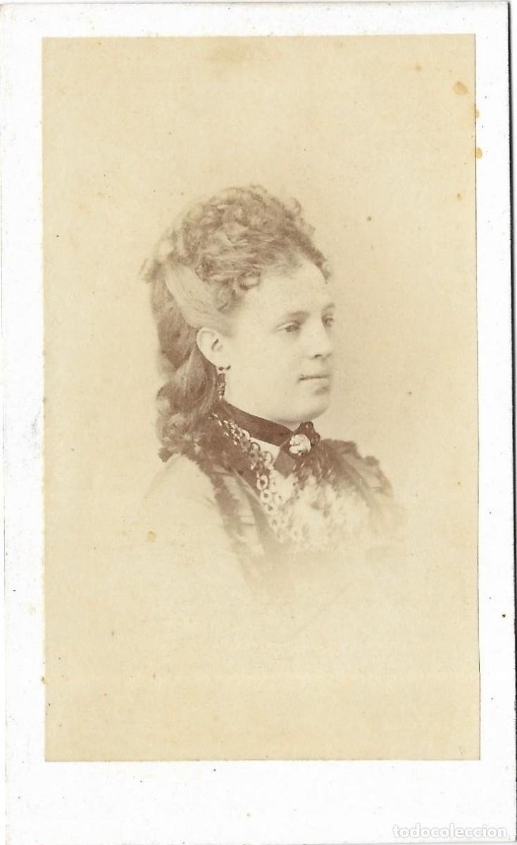 Fotograf&iacute;a antigua: 1867-68ca CDV CARTE DE VISITE RETRATO BUSTO DAMA. MART&Iacute;NEZ HEBERT, MADRID
