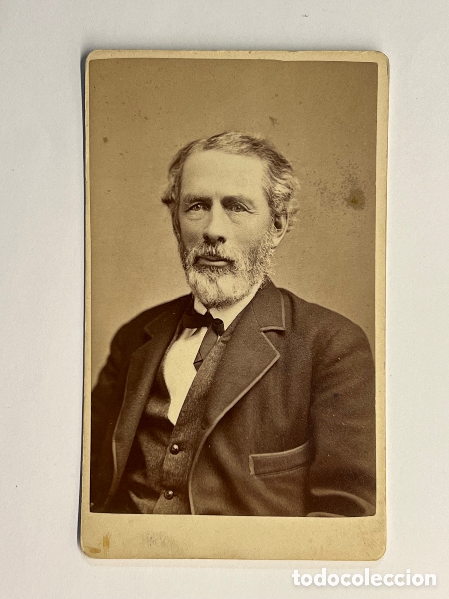 Fotograf&iacute;a antigua: CDV, Carte de visite. M.G.C. TIMBALL, fot&oacute;grafo CONCORD, N.H. Se&ntilde;or con Levita (h.1870?)