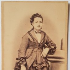 Fotografía antigua: RETRATO DE MUJER. FOTO SIMARRO, JÁTIVA. HACIA 1874. CARTE VISITE
