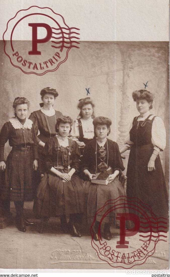 Antique Photography: laure victorine godefroid P VAN HOETER LEOUVOIS BRUXELLES +-14*9CM