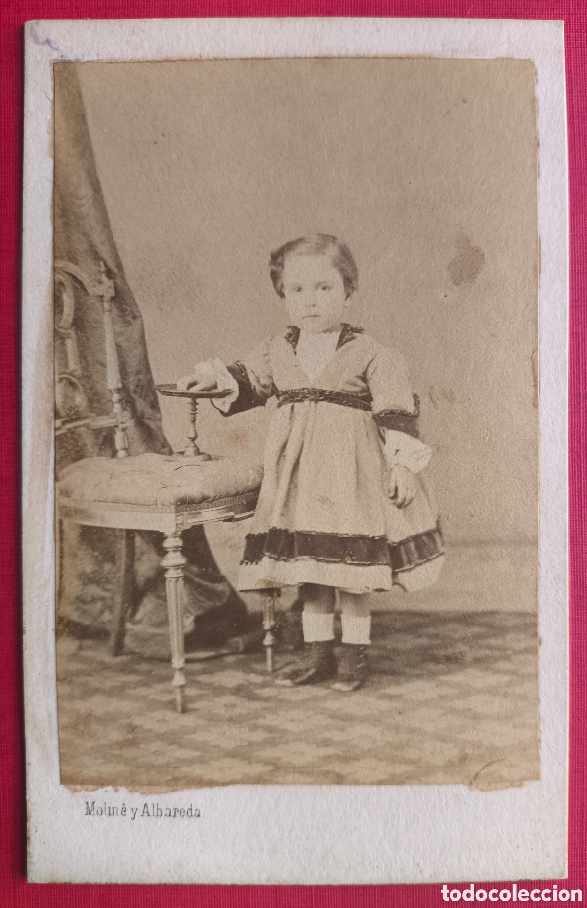 Fotograf&iacute;a antigua: FOTOGRAF&Iacute;A CDV RETRATO DE ESTUDIO NI&Ntilde;A DE CORTA EDAD FOT&Oacute;GRAFO MOLIN&Eacute; Y ALBAREDA BARCELONA C. 1900