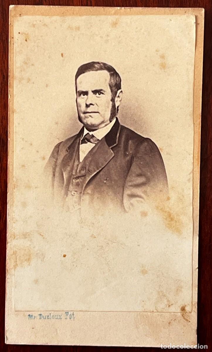 Fotograf&iacute;a antigua: Antigua fotograf&iacute;a albumina CDV de caballero, Fot. Mr. Ducloux, Valencia, mide 10,4 x 6,2 cms.
