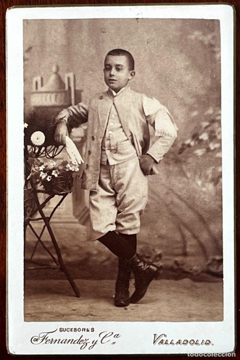 Fotograf&iacute;a antigua: Antigua fotograf&iacute;a albumina CDV de ni&ntilde;o, Fot. Sucesores Fernandez y C&ordf;, VALLADOLID, mide 10,4 x 6,2