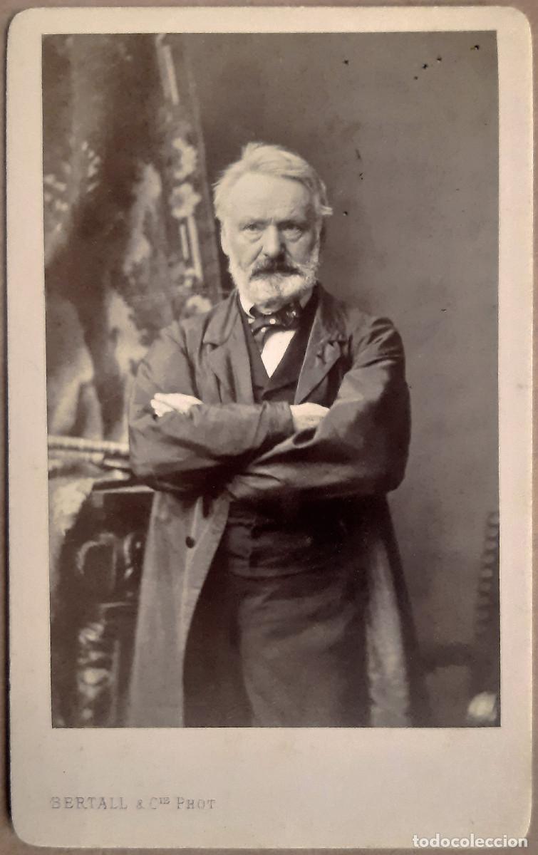 Fotograf&iacute;a antigua: Fotograf&iacute;a de Victor Hugo enn formato CDV